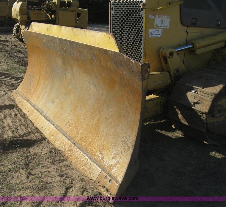 image for item J2864 2006 Komatsu D61EX-15 dozer