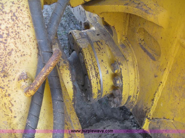 image for item J2864 2006 Komatsu D61EX-15 dozer
