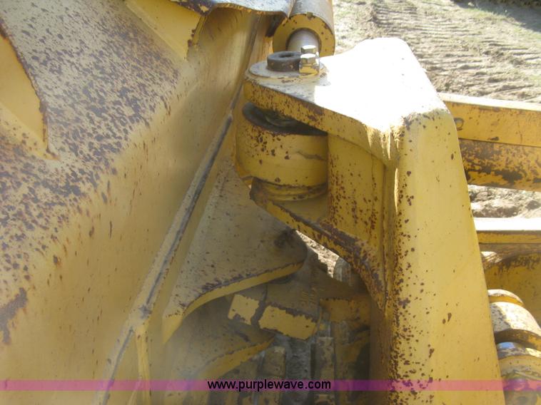 image for item J2864 2006 Komatsu D61EX-15 dozer