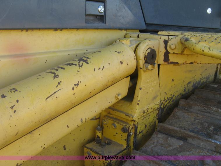 image for item J2864 2006 Komatsu D61EX-15 dozer