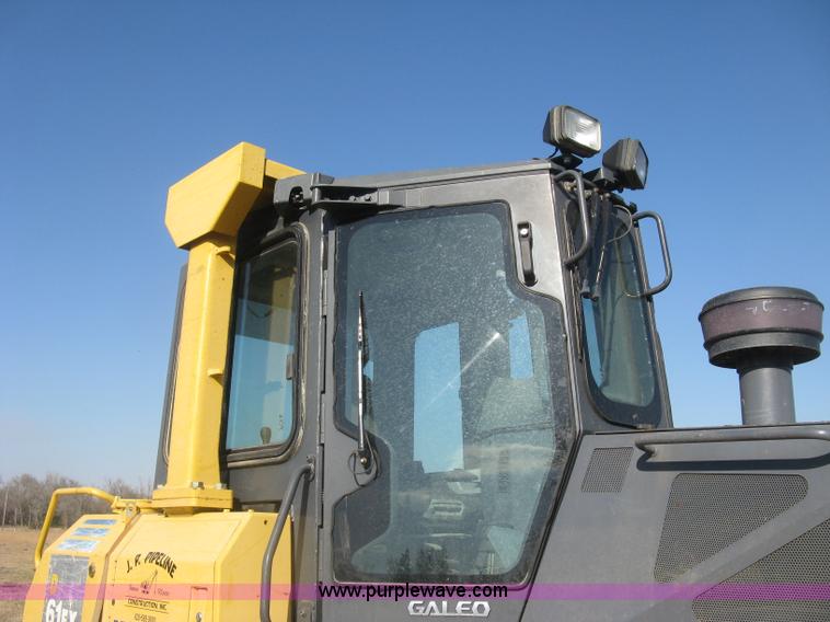 image for item J2864 2006 Komatsu D61EX-15 dozer