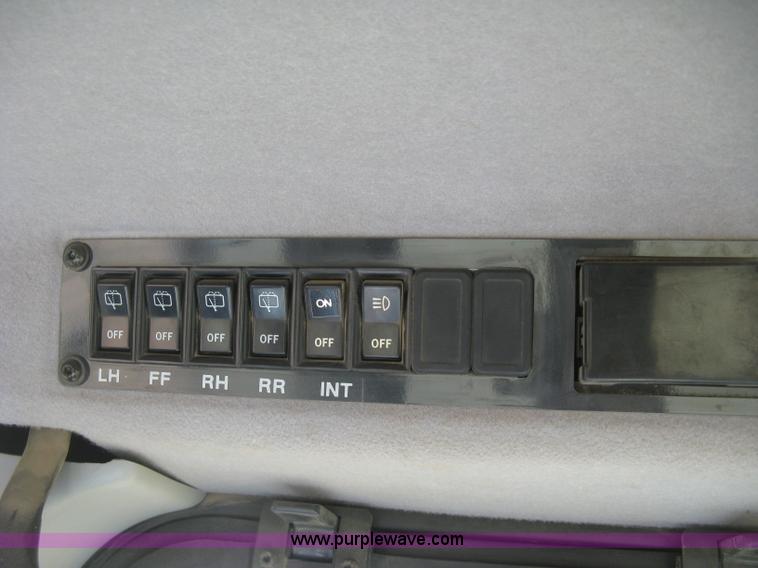 image for item J2864 2006 Komatsu D61EX-15 dozer