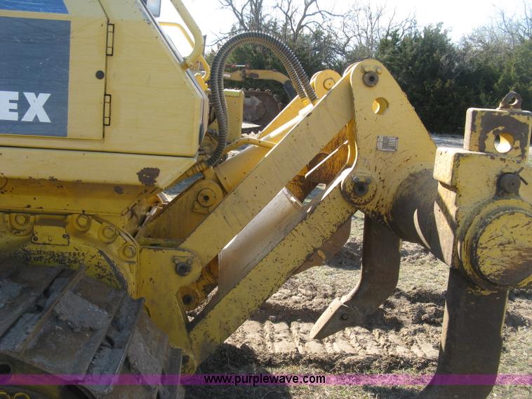 image for item J2864 2006 Komatsu D61EX-15 dozer