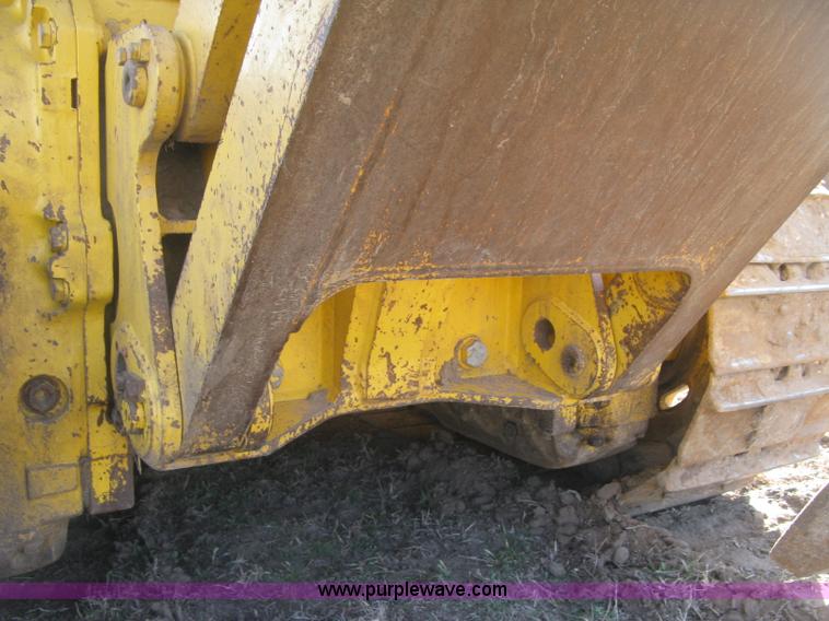 image for item J2864 2006 Komatsu D61EX-15 dozer
