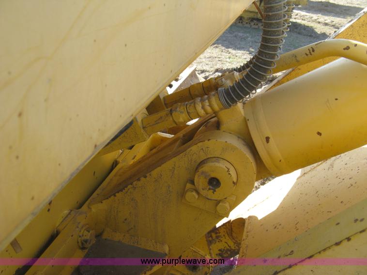 image for item J2864 2006 Komatsu D61EX-15 dozer