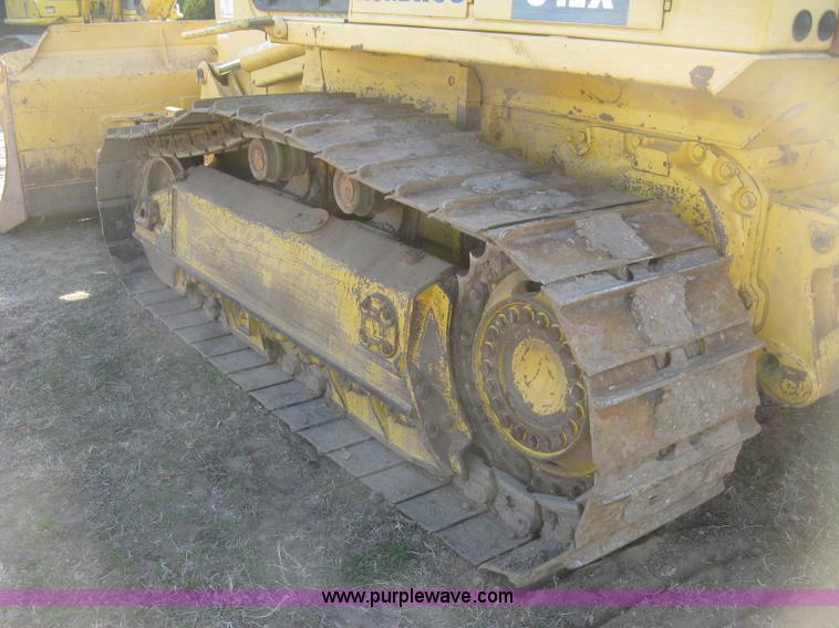 image for item J2864 2006 Komatsu D61EX-15 dozer