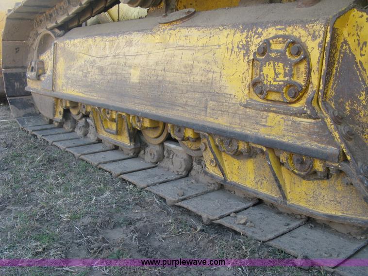 image for item J2864 2006 Komatsu D61EX-15 dozer