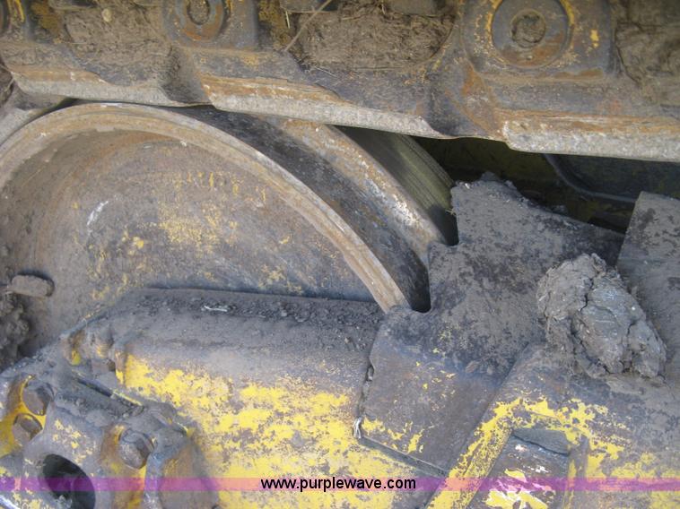 image for item J2864 2006 Komatsu D61EX-15 dozer