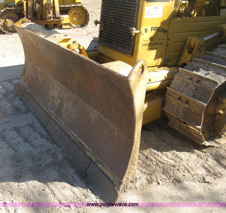 image for item J2865 Caterpillar D4H pipelayer