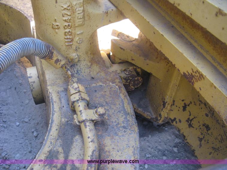 image for item J2865 Caterpillar D4H pipelayer