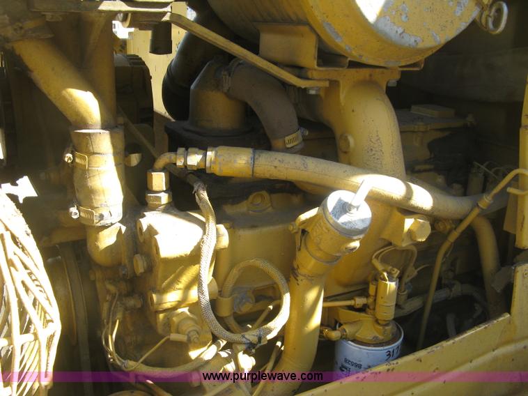 image for item J2865 Caterpillar D4H pipelayer
