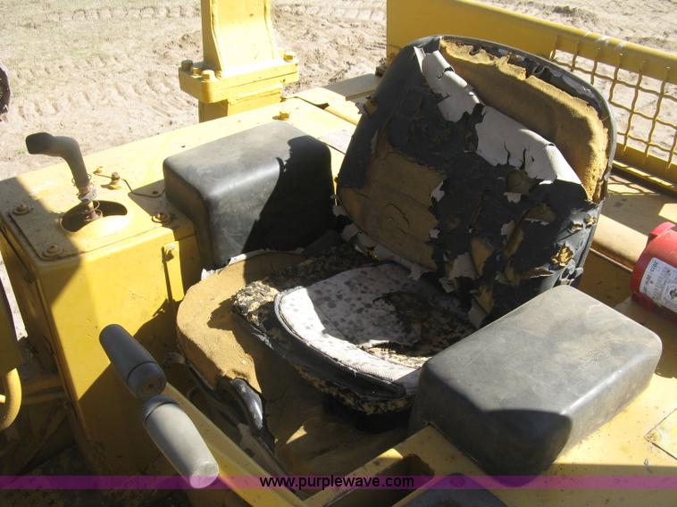 image for item J2865 Caterpillar D4H pipelayer