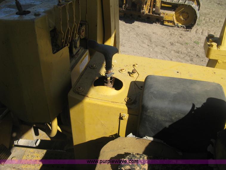 image for item J2865 Caterpillar D4H pipelayer