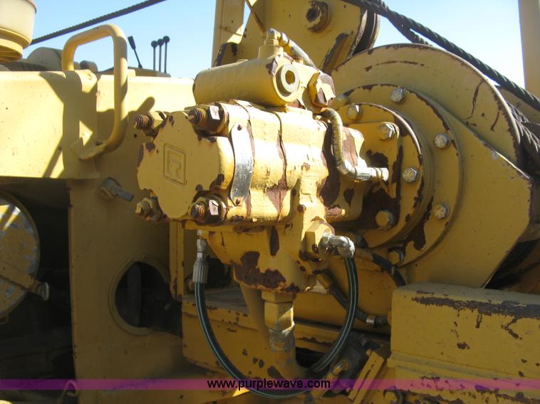 image for item J2865 Caterpillar D4H pipelayer