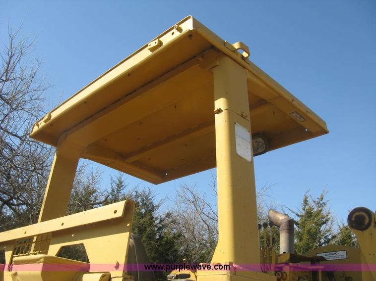 image for item J2865 Caterpillar D4H pipelayer