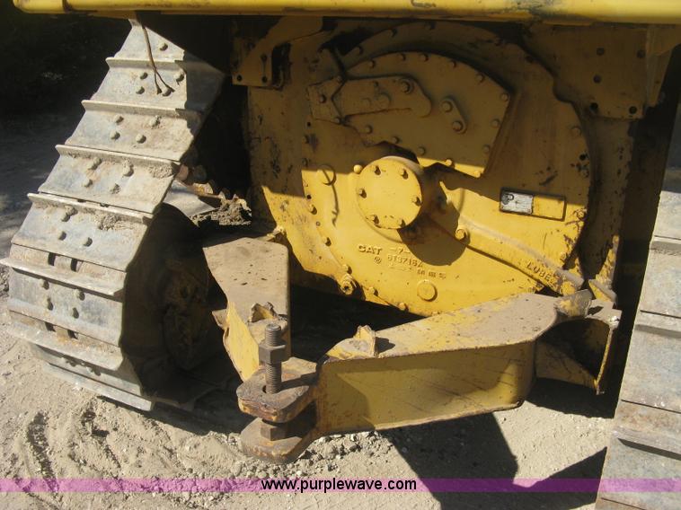 image for item J2865 Caterpillar D4H pipelayer