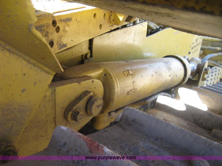 image for item J2865 Caterpillar D4H pipelayer