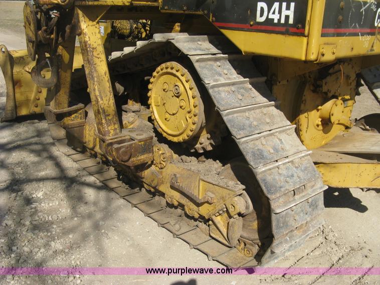 image for item J2865 Caterpillar D4H pipelayer