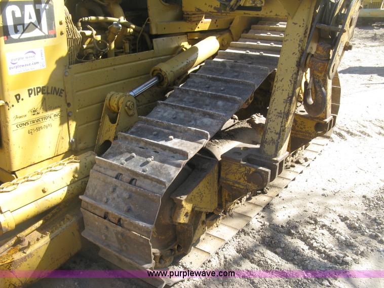 image for item J2865 Caterpillar D4H pipelayer