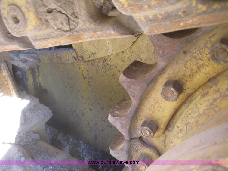 image for item J2865 Caterpillar D4H pipelayer