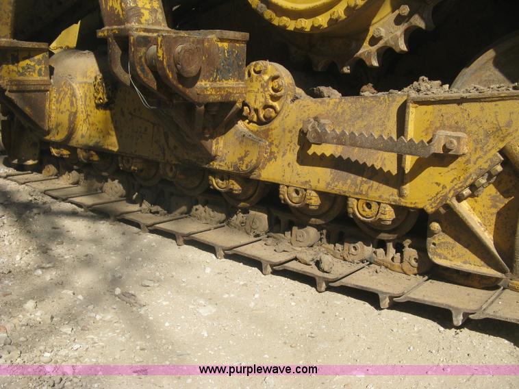 image for item J2865 Caterpillar D4H pipelayer