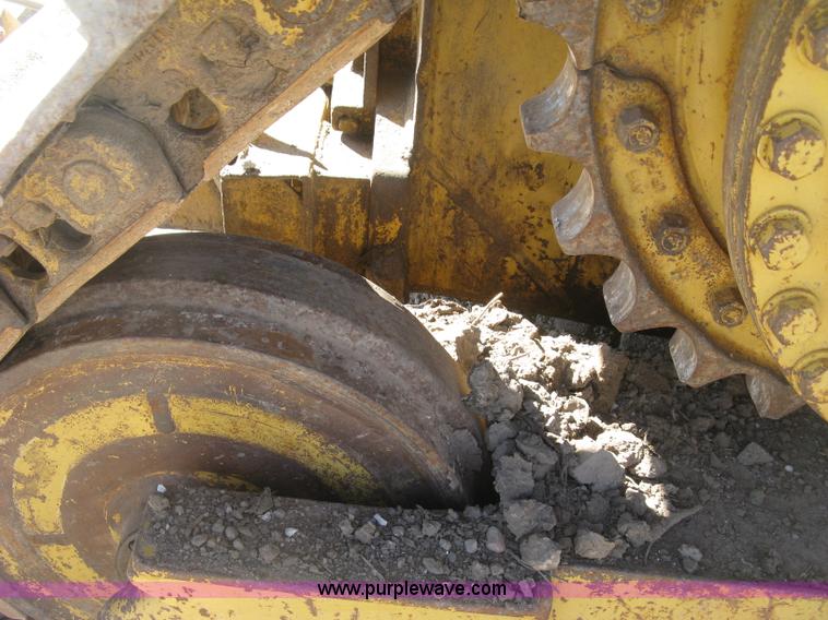 image for item J2865 Caterpillar D4H pipelayer