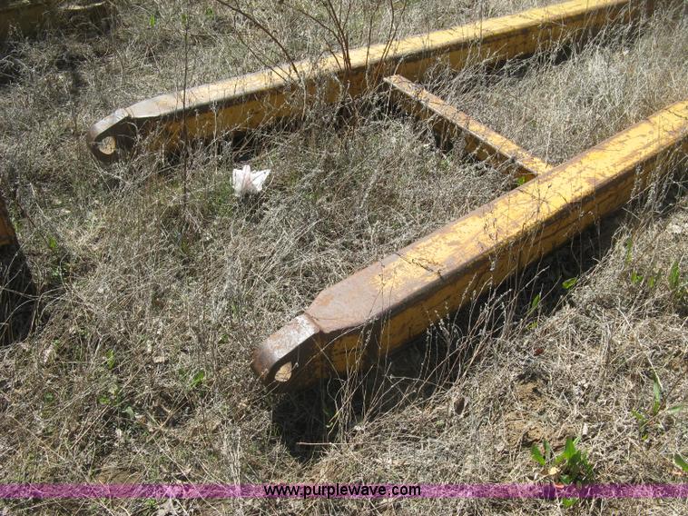 image for item J2865 Caterpillar D4H pipelayer