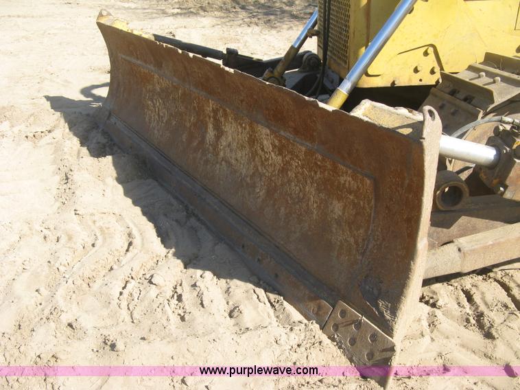 image for item J2866 1972 Caterpillar D6C dozer