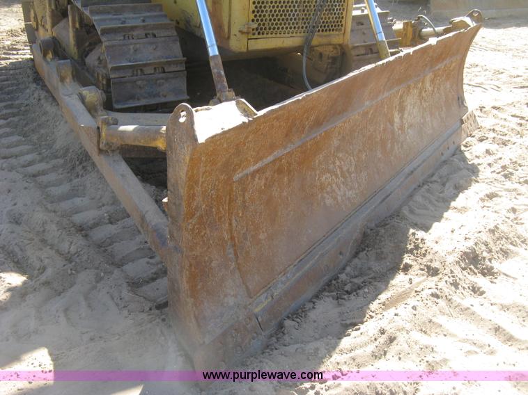 image for item J2866 1972 Caterpillar D6C dozer