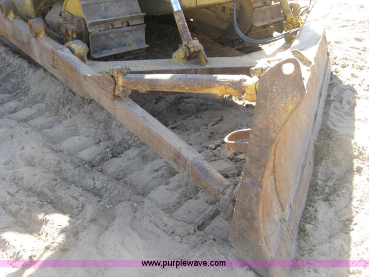 image for item J2866 1972 Caterpillar D6C dozer