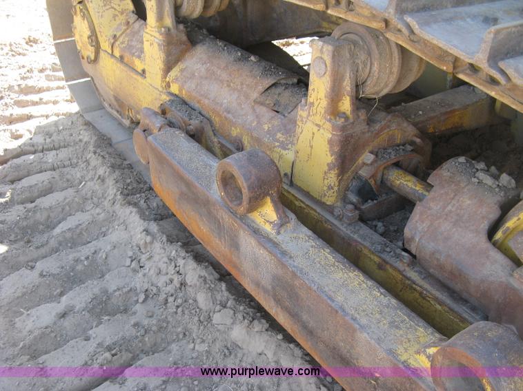 image for item J2866 1972 Caterpillar D6C dozer
