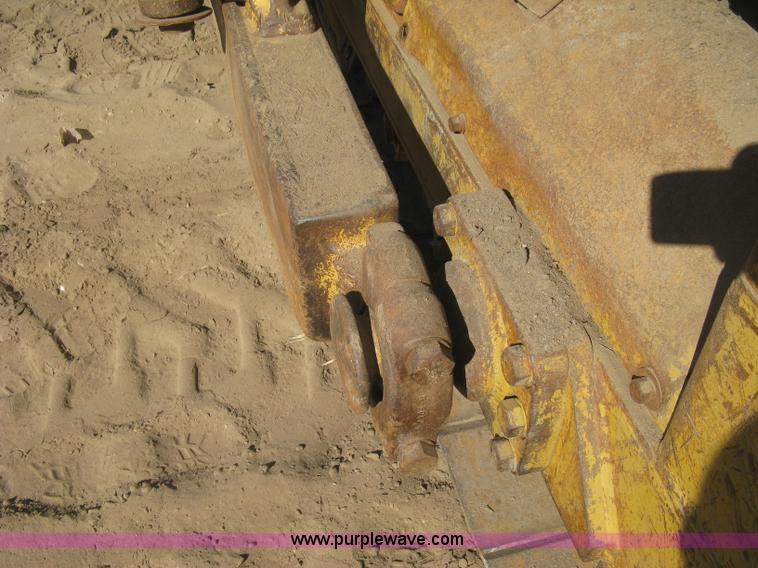 image for item J2866 1972 Caterpillar D6C dozer
