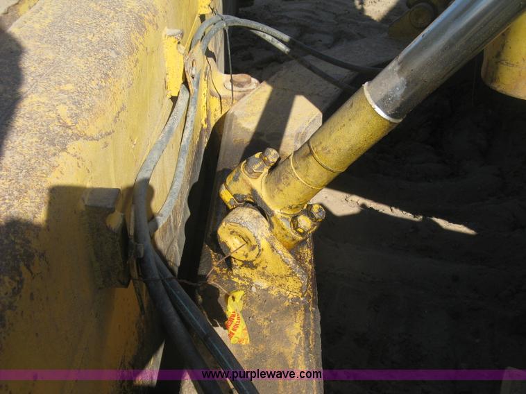 image for item J2866 1972 Caterpillar D6C dozer