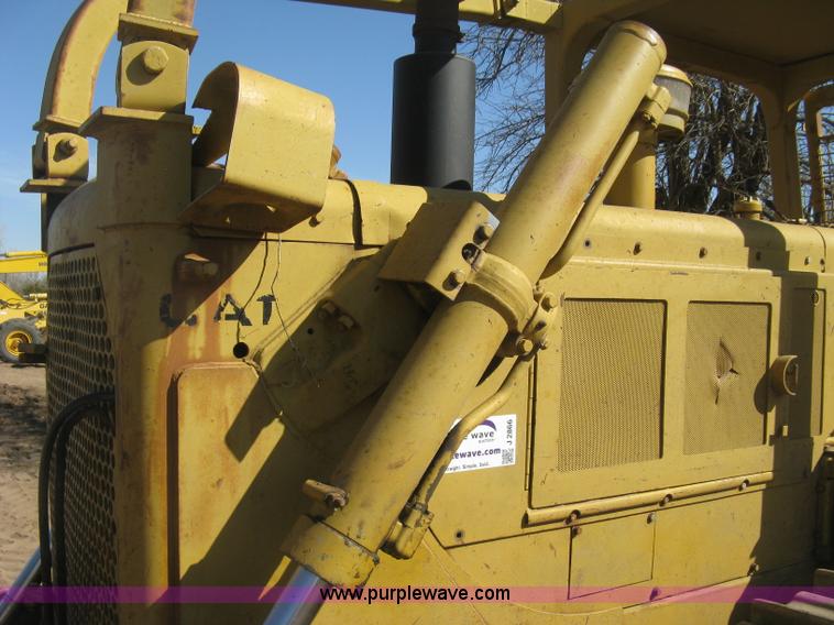 image for item J2866 1972 Caterpillar D6C dozer