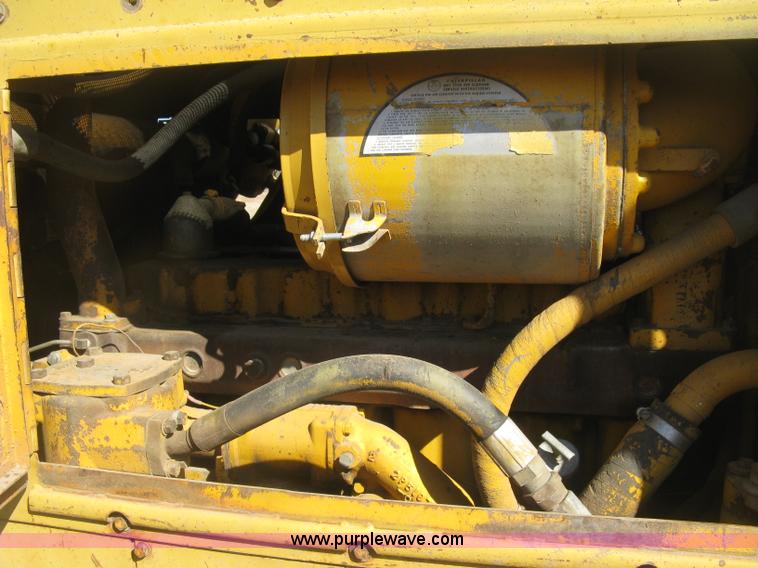 image for item J2866 1972 Caterpillar D6C dozer