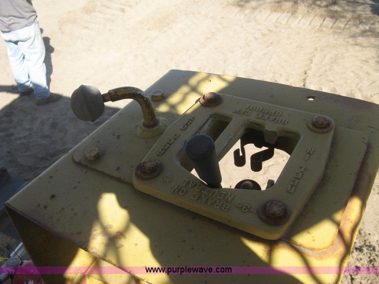 image for item J2866 1972 Caterpillar D6C dozer