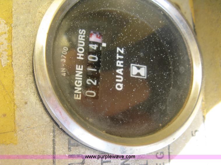 image for item J2866 1972 Caterpillar D6C dozer