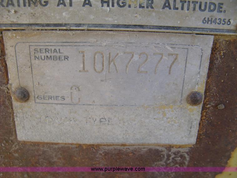 image for item J2866 1972 Caterpillar D6C dozer