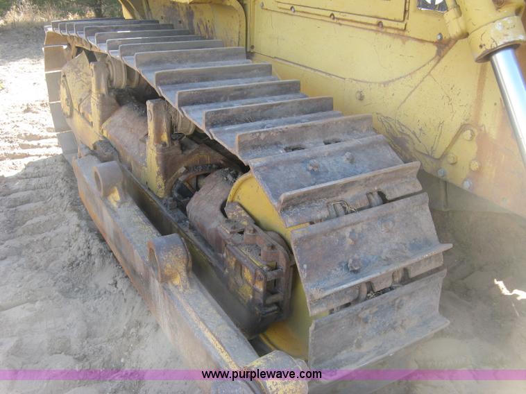 image for item J2866 1972 Caterpillar D6C dozer