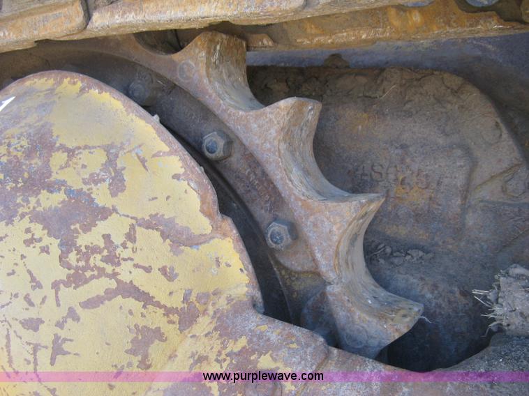 image for item J2866 1972 Caterpillar D6C dozer