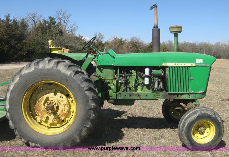 image for item J2867 1965 John Deere 4020 tractor
