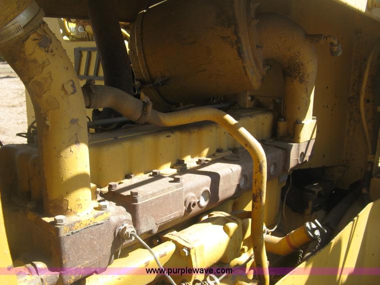 image for item J2868 1973 Caterpillar 561D pipelayer