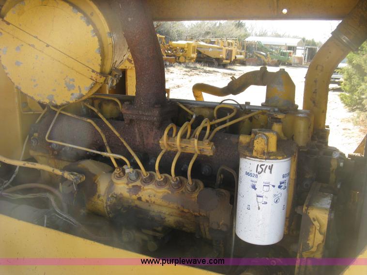 image for item J2868 1973 Caterpillar 561D pipelayer