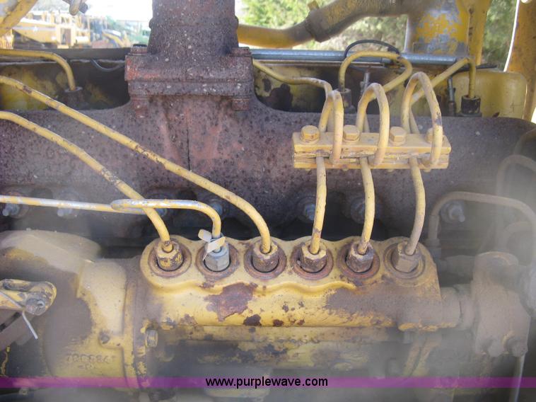 image for item J2868 1973 Caterpillar 561D pipelayer