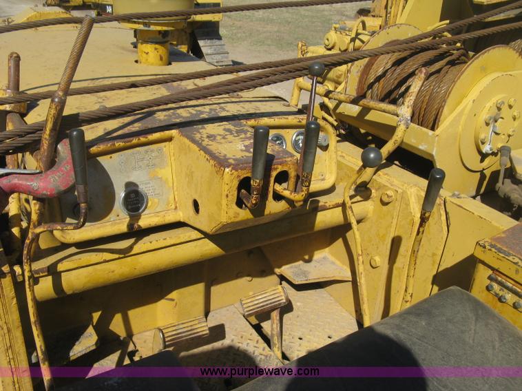 image for item J2868 1973 Caterpillar 561D pipelayer