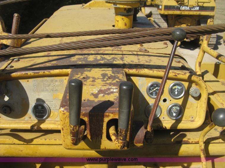 image for item J2868 1973 Caterpillar 561D pipelayer