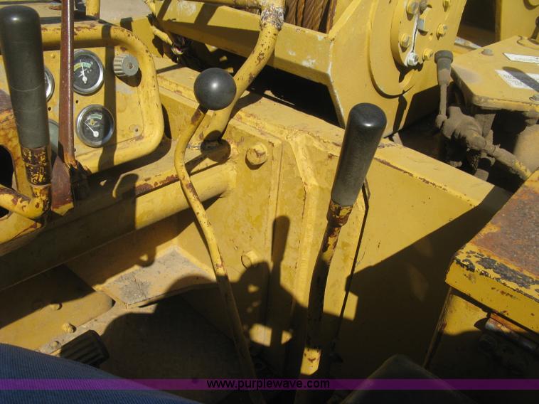 image for item J2868 1973 Caterpillar 561D pipelayer