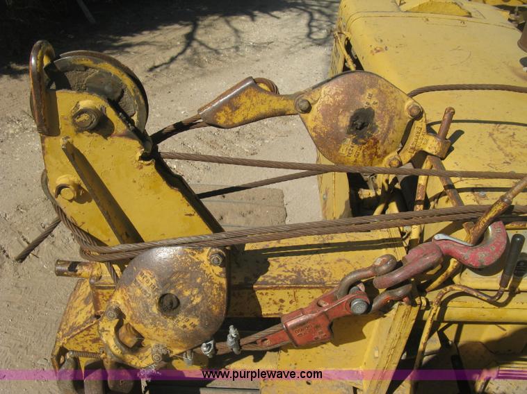 image for item J2868 1973 Caterpillar 561D pipelayer