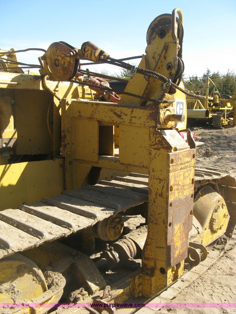 image for item J2868 1973 Caterpillar 561D pipelayer