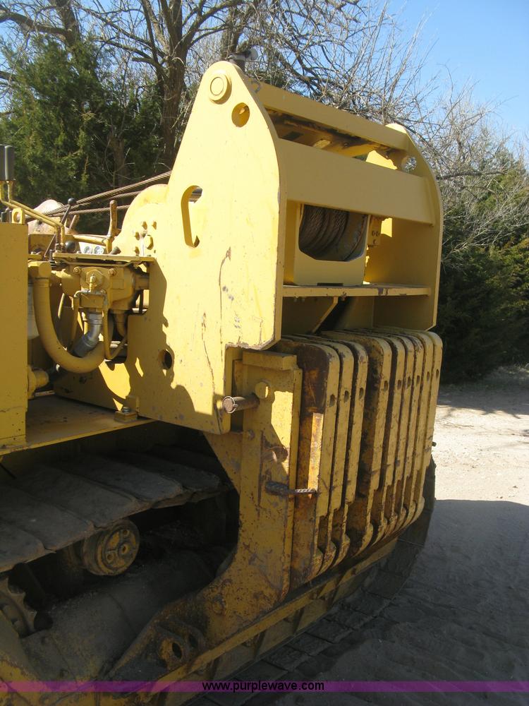 image for item J2868 1973 Caterpillar 561D pipelayer